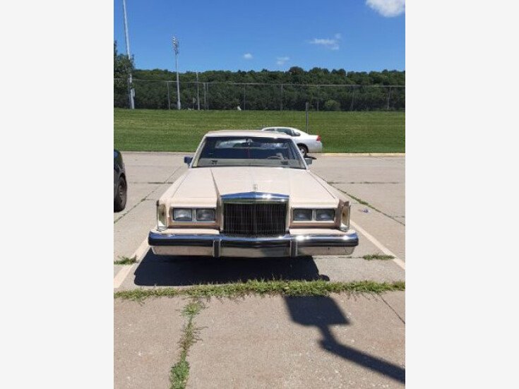 Thumbnail Photo undefined for 1984 Lincoln Town Car